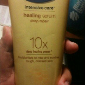 Photo of Vaseline Intensive Care Healing Serum Deep Repair uploaded by Ana I.
