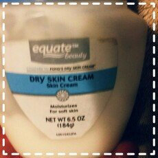 Photo of Equate Beauty Dry Skin Cream, 6.5 oz uploaded by brenda G.