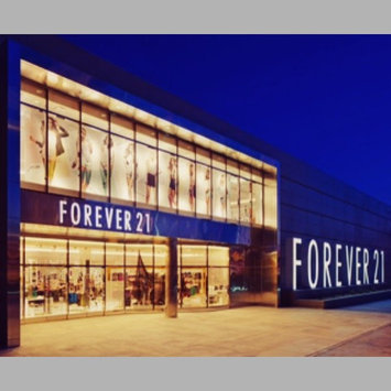 Photo of Forever 21 uploaded by Melany L.