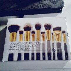 Photo of BH Cosmetics Sculpt and Blend 10 Piece Brush Set uploaded by Alejandra G.