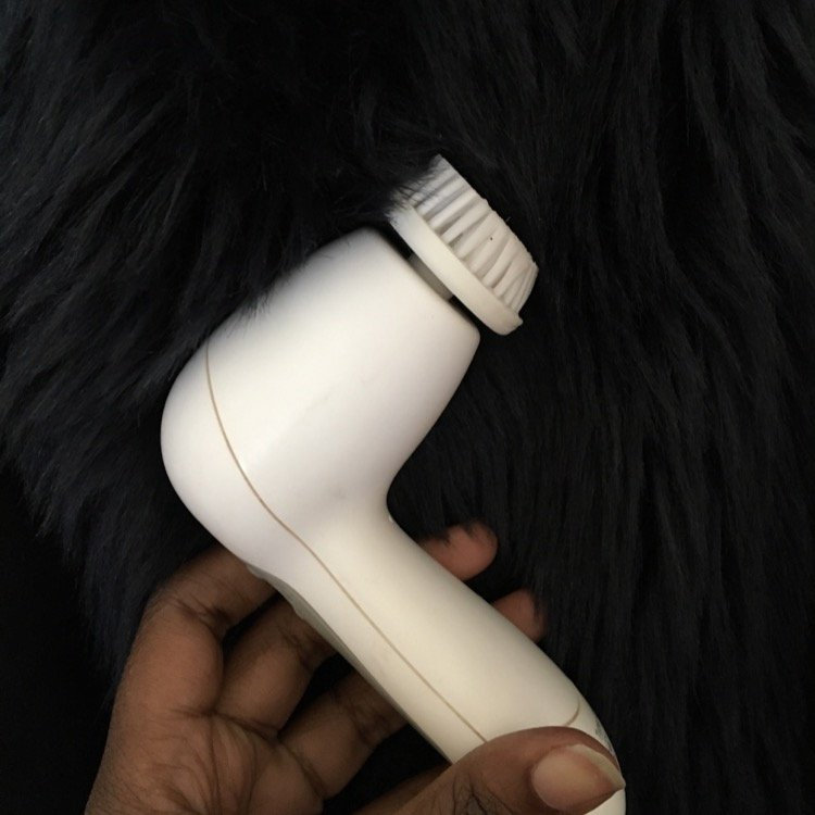 Olay Regenerist Advanced Anti-Aging Facial Cleansing Brush