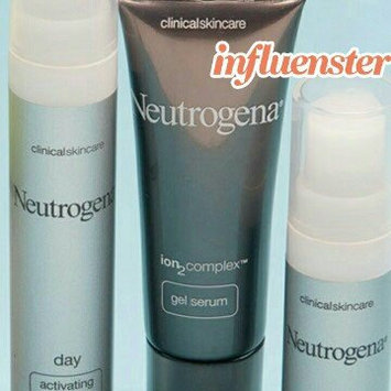 Photo of Neutrogena® Clinical Facial Lifting Wrinkle Treatment uploaded by Latifa I.