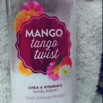 Photo of Signature Collection Body Lotion uploaded by Mechelle L.