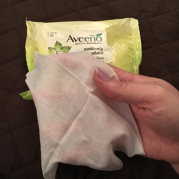 Photo of Aveeno® Active Naturals Positively Radiant Makeup Removing Wipes uploaded by Mary R.