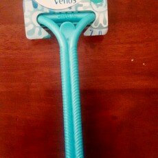 Photo of Gillette Venus Simply Venus Razor uploaded by Nashwa M.