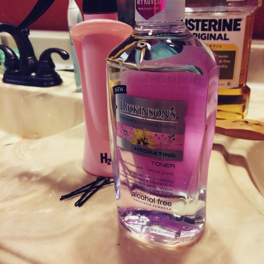 Dickinson’s Enhanced Witch Hazel Hydrating Toner with Rosewater