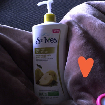 Photo of St. Ives Reviving Pear Nectar & Soy Body Lotion uploaded by Shari H.