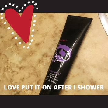 Photo of Matrix Vavoom Design Pulse, Loosely Defined Texture Cream, 5 Ounce uploaded by Giselle O.