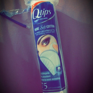 Photo of Q-tips Beauty Cotton Rounds uploaded by Christine K.