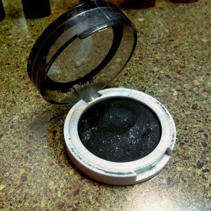 Photo of Hard Candy Meteor Eyes Baked Eyeshadow uploaded by Scheherazade L.
