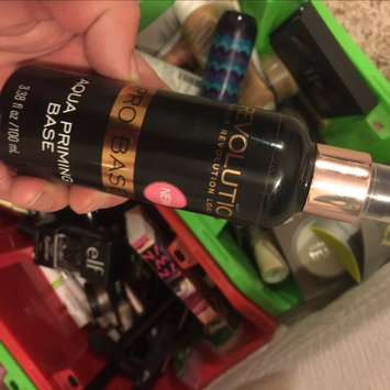 Photo of Makeup Revolution Aqua Prime Base Spray uploaded by Leia L.