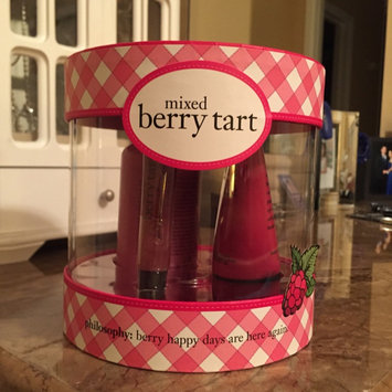 Photo of PHILOSOPHYMixed berry Tart Kit uploaded by Karina A.
