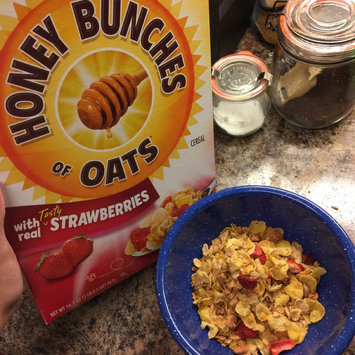 Photo of Post Foods, LLC HNY BNCH OAT STRWBRY 16.5OZ uploaded by Taylor M.