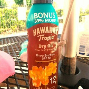 Photo of Hawaiian Tropic® Dry Oil Clear Spray SPF 30 Sunscreen uploaded by yesica a.