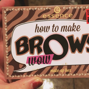 Photo of Essence How to Make Brows Wow Make-up Box uploaded by Maggie F.