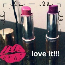 Photo of Elizabeth Arden Ceramide Ultra Lipstick uploaded by Dara C.