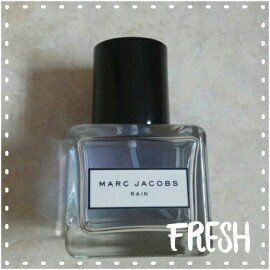 Photo of MARC JACOBS Splash Rain uploaded by Jenny S.