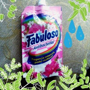 Photo of Fabuloso Multi-Purpose Cleaner uploaded by Katherin B.