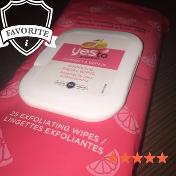 Photo of Yes To Grapefruit Facial Wipes Correct & Repair Towelettes uploaded by Lucy L.