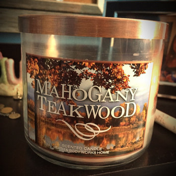 Photo of Bath & Body Works 2014 MAHOGANY TEAKWOOD 3 Wick Scented Candle 14.5 oz./411 g uploaded by Rachel T.