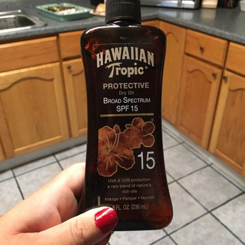Photo of Hawaiian Tropic® Protective Dry Oil SPF 15 Sunscreen uploaded by Leslie M.