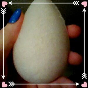 Photo of Ecotools Pure Complexion Sensitive Konjac Sponge uploaded by Brittany B.