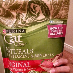 Photo of Purina Cat Chow Naturals Plus Vitamins & Minerals uploaded by Ceara C.