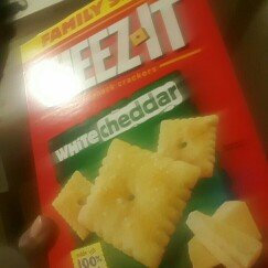 Photo of Cheez-It® Sunshine Baked Snack Crackers White Cheddar uploaded by Keona D.