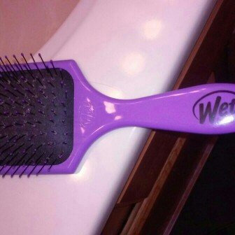 Photo of The Wet Brush Pro Select Paddle Brush uploaded by Simone C.