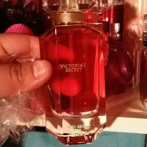 Photo of Victoria's Secret Very Sexy Now Beach Eau De Parfum uploaded by Diana D.