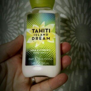 Photo of Bath & Body Works TAHITI ISLAND DREAM Fine Fragrance Mist 8 fl oz / 236 mL uploaded by Morgan '.