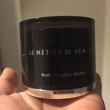 Photo of Le Metier de Beaute Replenishing Daily Solution uploaded by Melody D.
