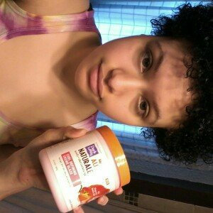 Photo of Dark and Lovely AU Naturale Anti-Shrinkage Curl Defining Creme Glaze uploaded by Courtney J.