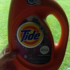 Photo of Tide Plus Febreze Freshness Liquid Laundry Detergent uploaded by Jana D.