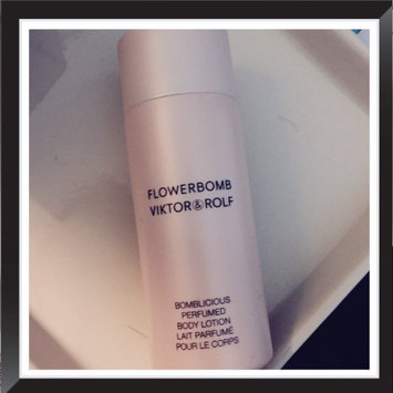 Photo of Viktor & Rolf Flowerbomb Bomblicious Perfumed Shower Gel uploaded by Veronica M.