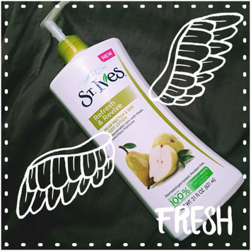 Photo of St. Ives Reviving Pear Nectar & Soy Body Lotion uploaded by Joyce O.