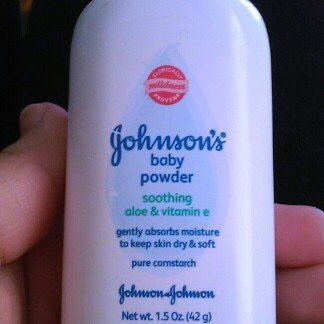 Photo of Johnson's® Baby Pure Cornstarch Powder Aloe Vera & Vitamin E uploaded by Jailin A.