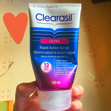Photo of CLEARASIL® Rapid Rescue Deep Treatment Scrub uploaded by Mélissa L.