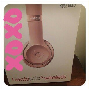 Photo of Apple Beats Solo3 Bluetooth On-Ear Headphones with Mic Control - Rose G uploaded by Jasmine S.
