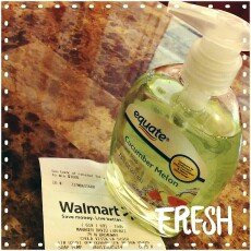 Photo of Softsoap® Crisp Cucumber & Melon Liquid Hand Soap uploaded by Evelyn B.