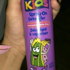 Photo of Breck Kids Spray-On Detangler ~ Watermelon Smile ~ 8 fl. oz. (236 ml) uploaded by Sara G.