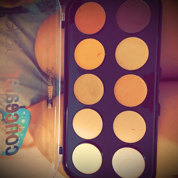 Photo of Beauty Treats Concealer Palette uploaded by Pa Nhia L.