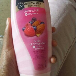 Photo of Olay 2-In-1 Advanced Ribbons Firming Butter + Advanced Moisture Body Wash uploaded by Jalisa L.