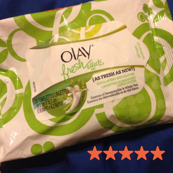 Photo of Olay Fresh Effects As Fresh As New Exfoliating Wet Cloths uploaded by Danielle S.