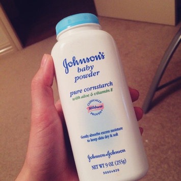 Photo of Johnson's® Baby Pure Cornstarch Powder Aloe Vera & Vitamin E uploaded by Rachel f.
