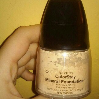 Photo of Revlon Colorstay Mineral Foundation SPF 10 uploaded by Jasmine H.