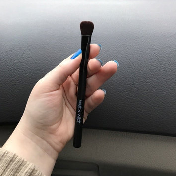 Photo of wet n wild Eyeshadow Brush uploaded by Heather J.