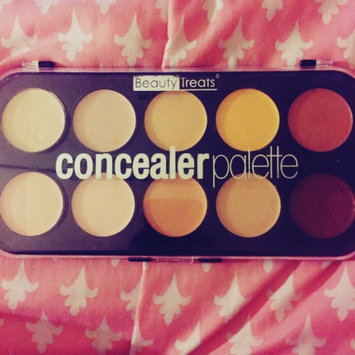 Photo of Beauty Treats Concealer Palette uploaded by Alexis V.