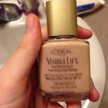 Photo of L'Oréal Paris Visible Lift® Line-Minimizing & Tone-Enhancing Makeup uploaded by Tabitha J.