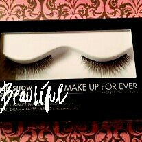 Photo of MAKE UP FOR EVER Eyelashes - Strip 15 Kristen uploaded by Ana Maria B.
